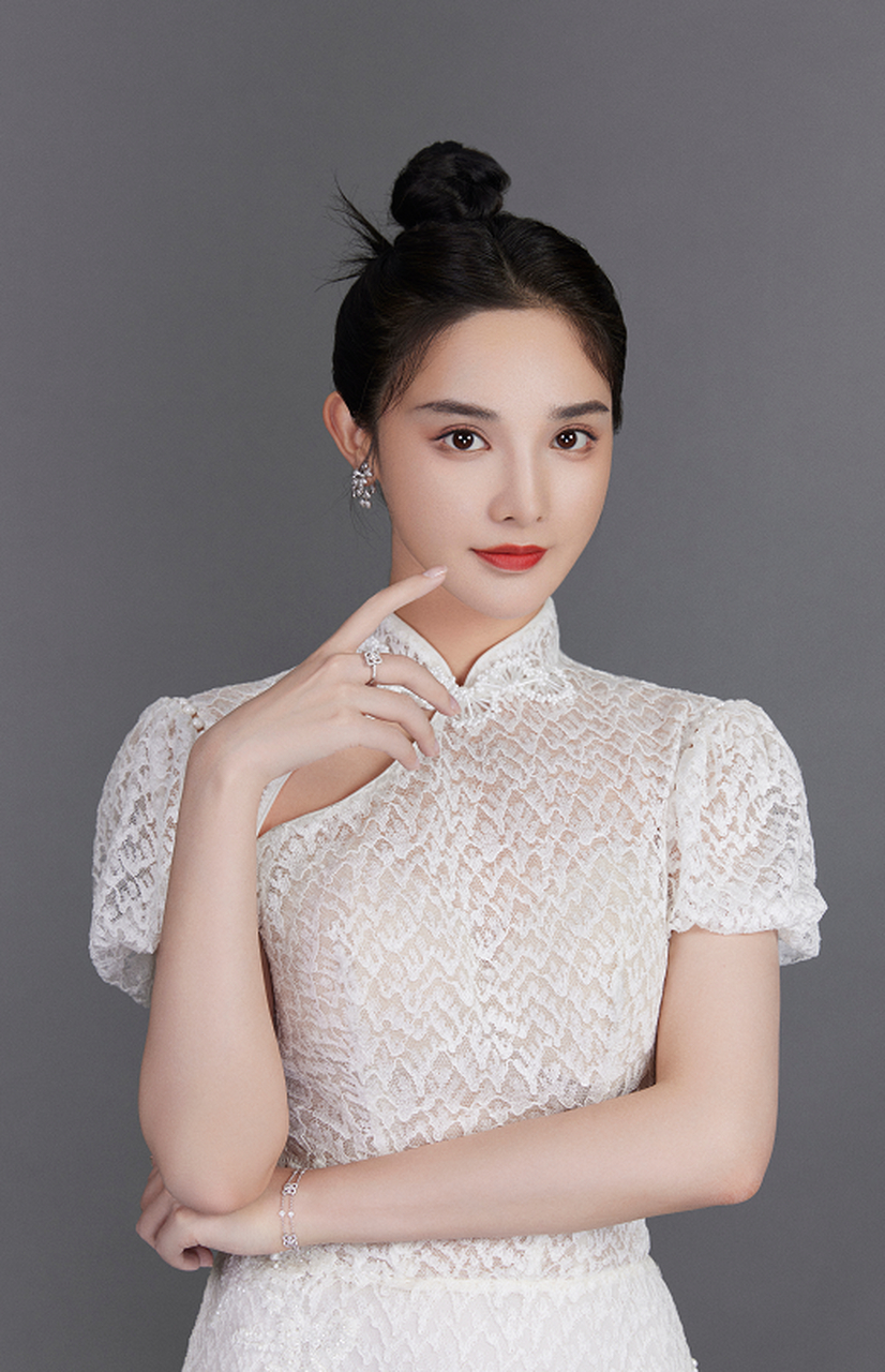 彭小苒写真壁纸大赏:清新自然,美不胜收,每一帧都是心动瞬间!