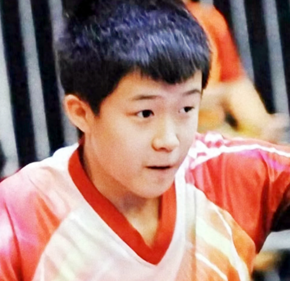 回顾乒坛小将王楚钦杭州亚运会勇夺4金成名路上坎坷多