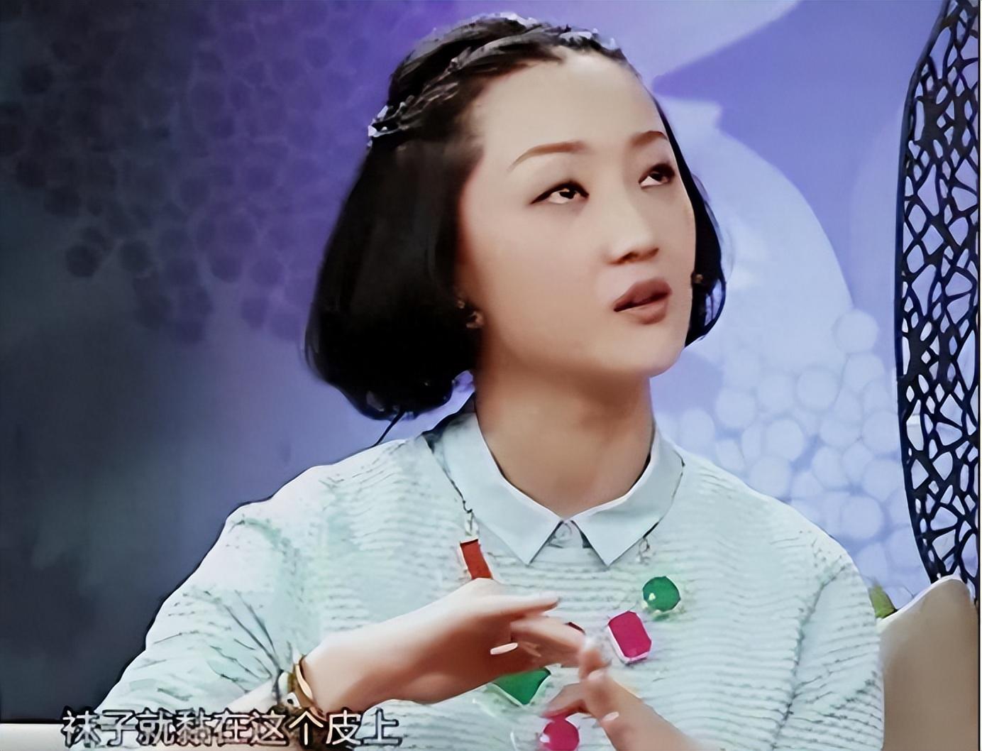 她被嘲脸歪嘴歪用实力征服观众嫁高富帅老公活成人生赢家