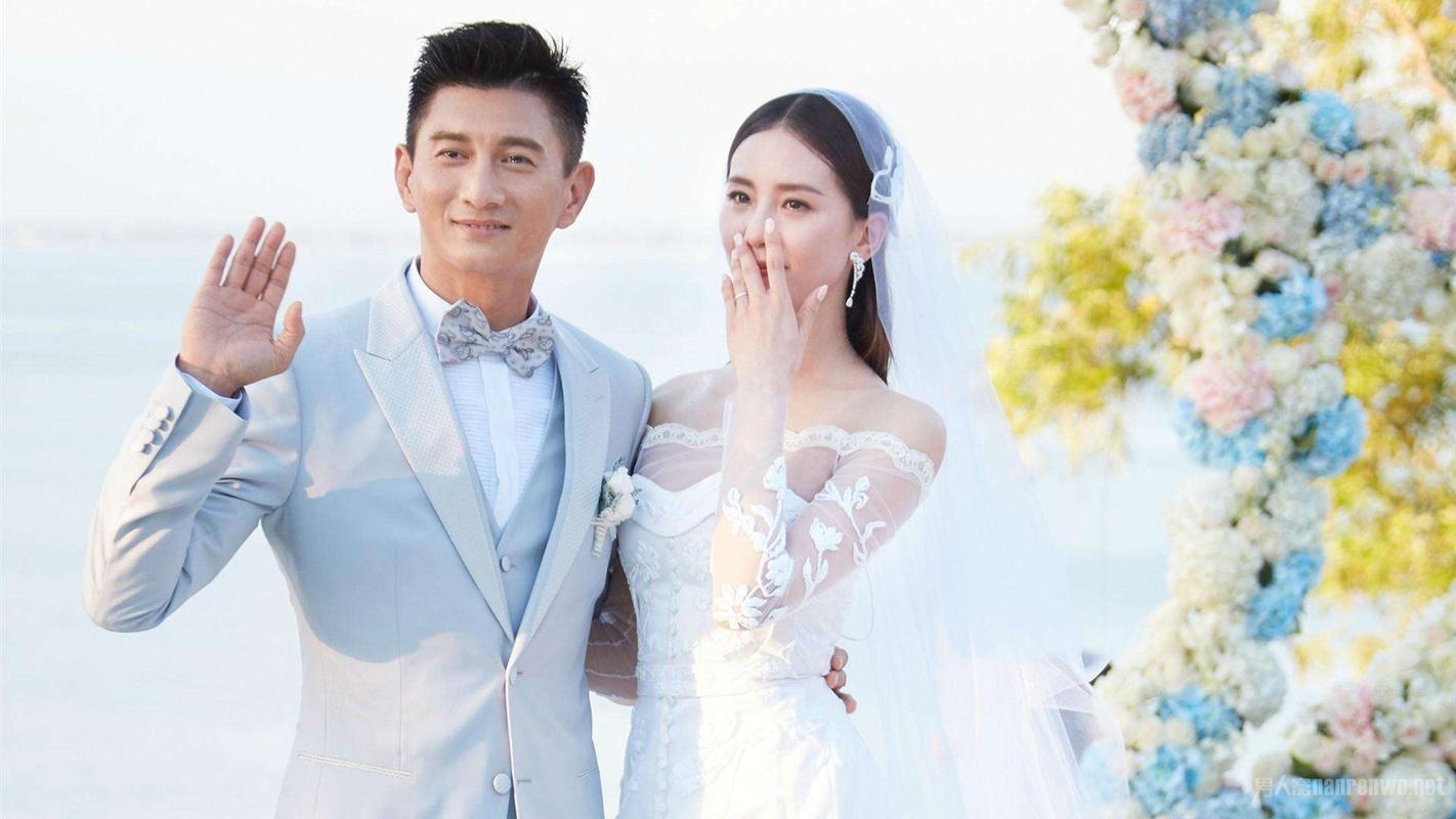 回顾刘诗诗17岁成名巅峰时刻嫁给二婚吴奇隆如今生活一地鸡毛