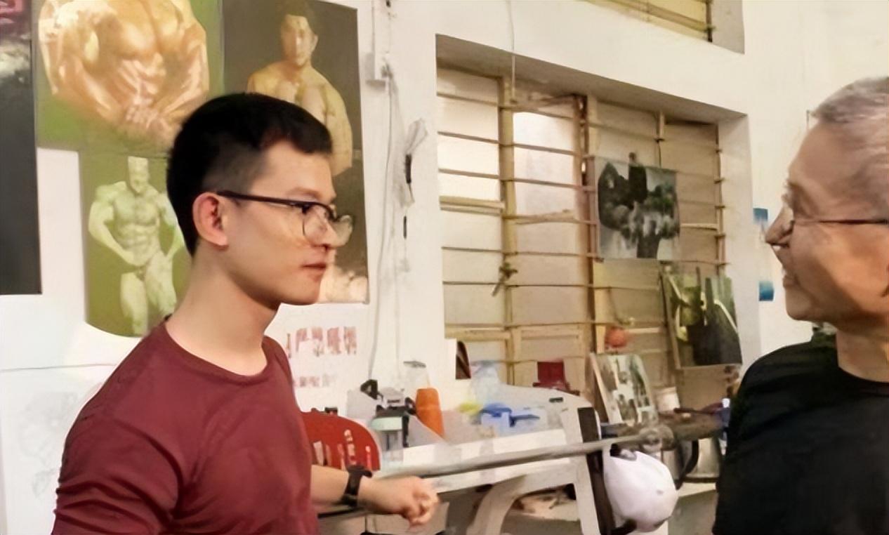 邱怀德没有对命运屈服
