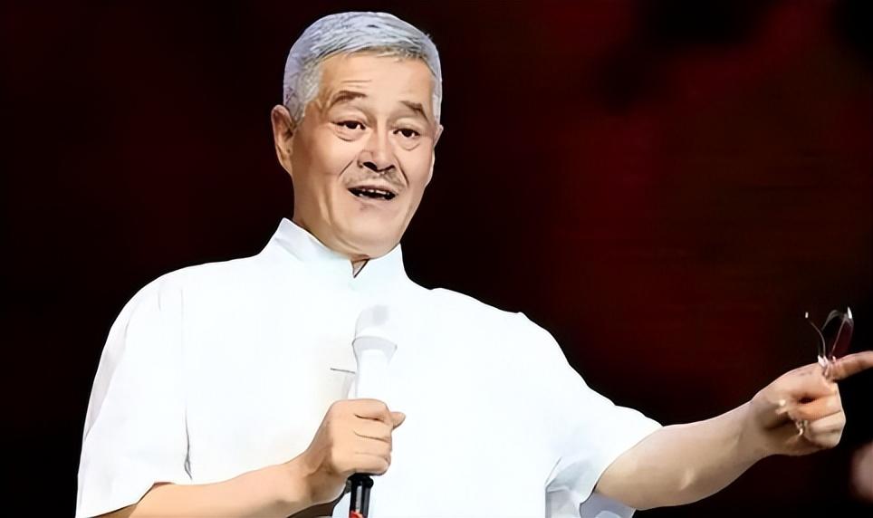 回顾赵本山都已经隐退这么久为何还会受到后辈如此尊重呢