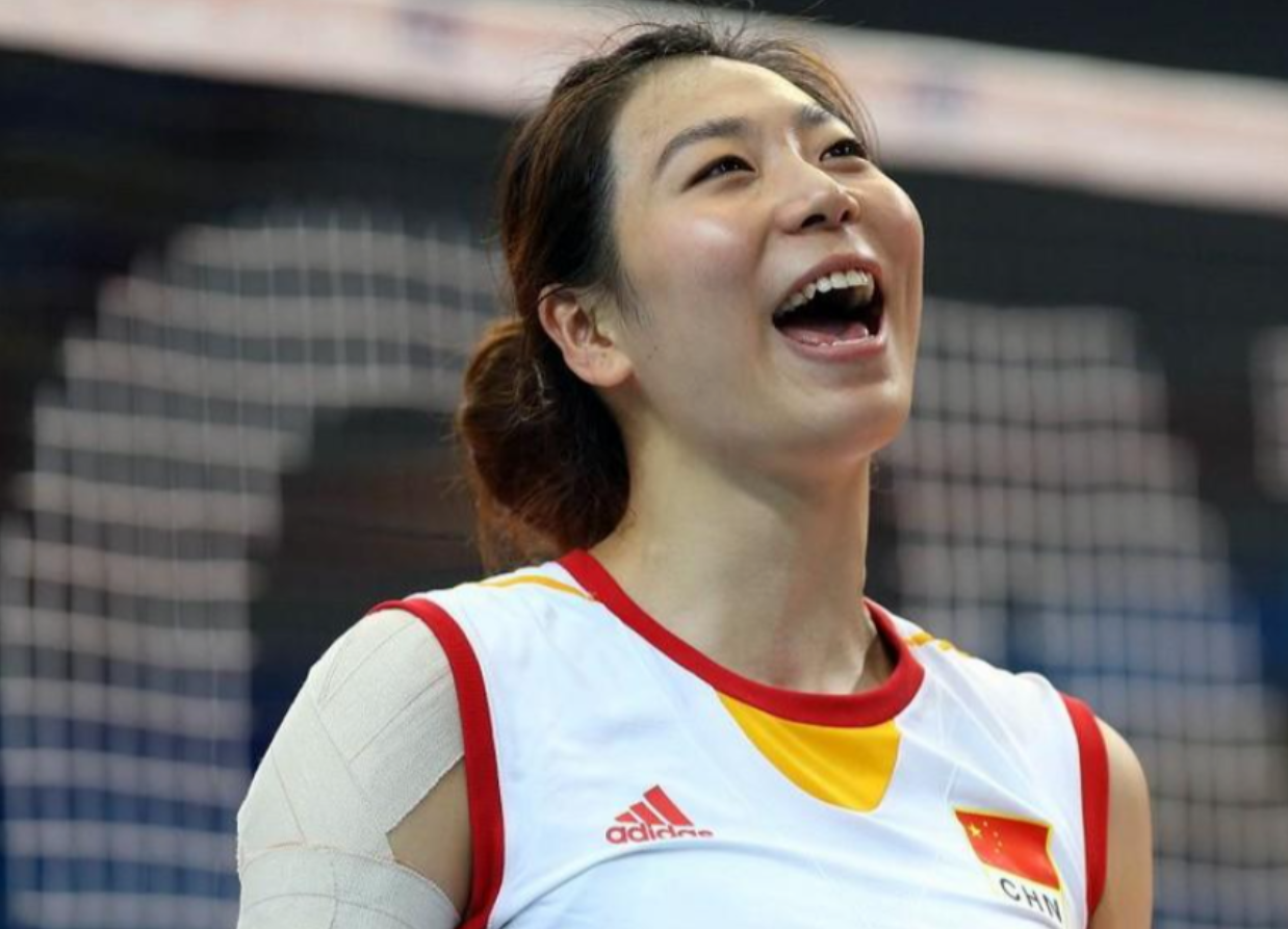 回顾女排名将杨珺菁奥运会有心痛和遗憾错失了冠军却收获了爱情