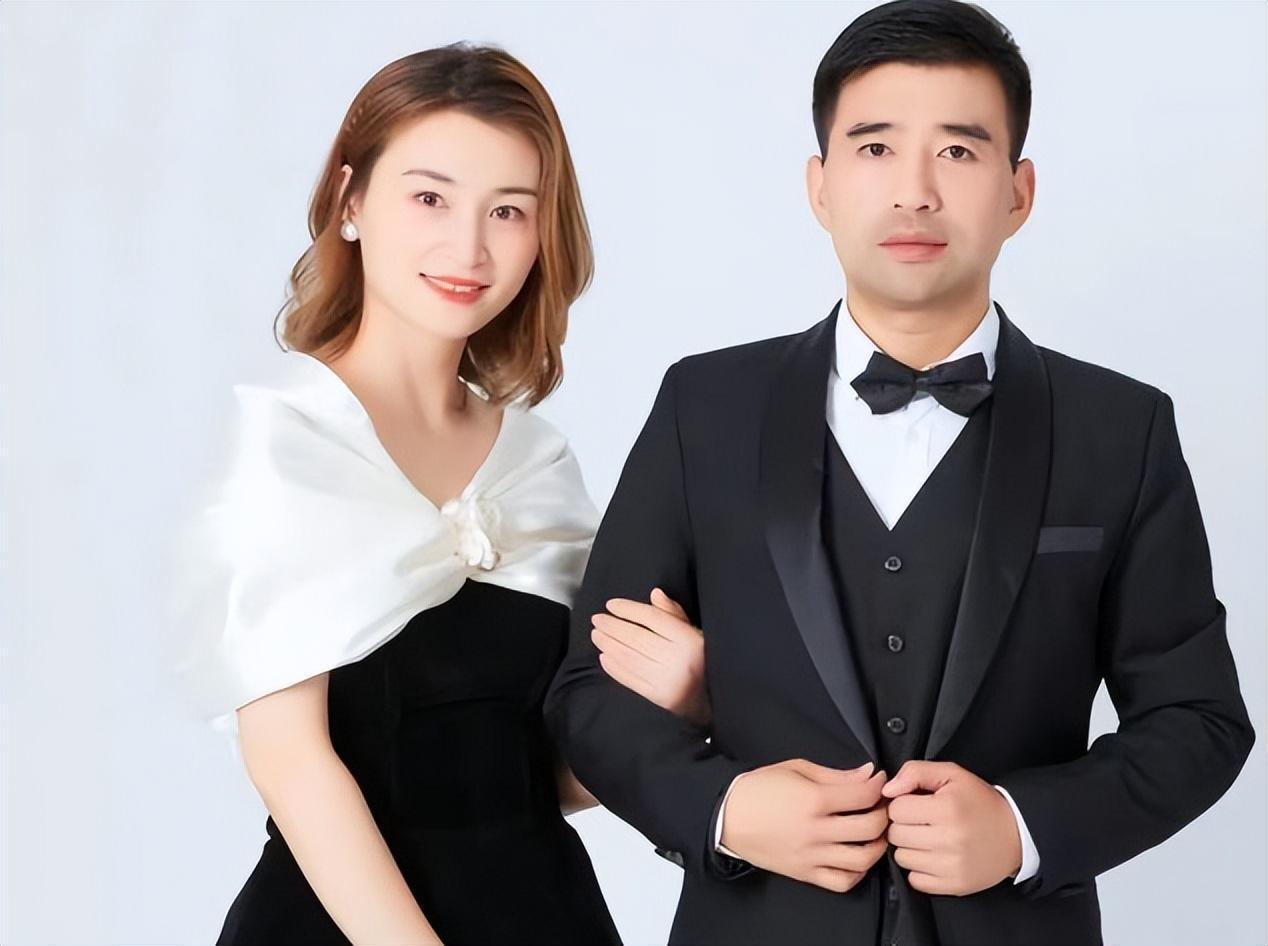 回顾90后女子结婚13年生9个娃想凑齐12个生肖不浪费老公基因