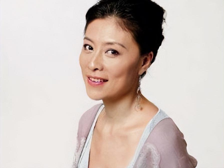 回顾可怜的岳红生女5个月被离婚40岁切除大半个胃她怎样了