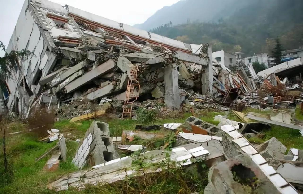 一,一场大地震夺走了妻子的生命.