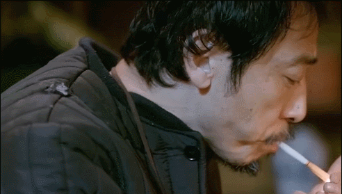 宁理并非天生就是演员,他的人生原本并不会与戏剧扯上太多关系.