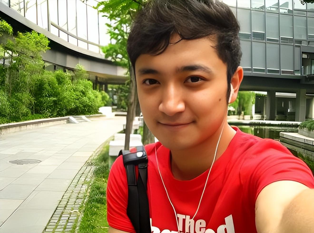 回顾尼格买提:与帕夏古丽闪婚,结婚10年无子,风光背后是辛酸