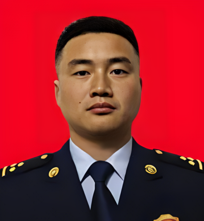 回顾消防英雄刘攀烧伤93女友不离不弃为其怀孕生子如今怎样