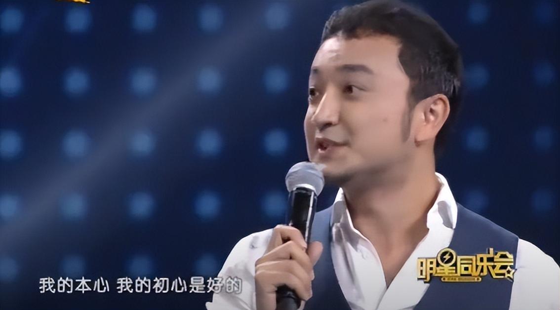 回顾尼格买提30岁娶帕夏古丽结婚9年无儿无女风光背后有心酸