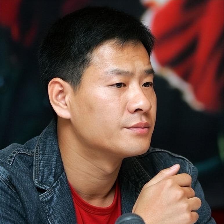 回顾连奕名成名后抛妻弃子净身出户娶杨若兮前妻红了他糊了