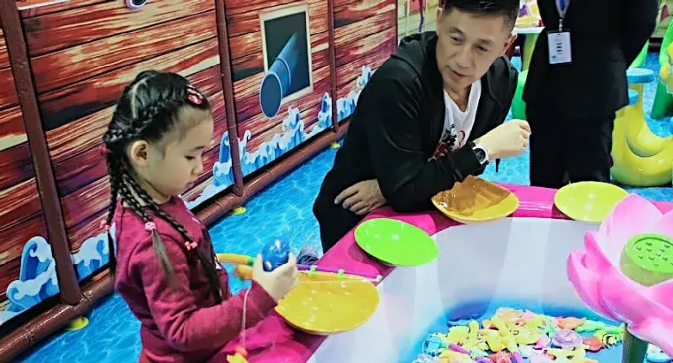 回顾著名演员石凉与丛珊离婚后再婚前妻后妻的孩子都是宝