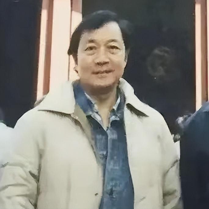 回顾京剧名家杜近芳身世凄苦丈夫早逝一人独过29年