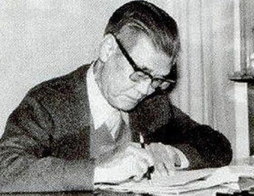 女叛徒随老蒋败逃台湾晚年回大陆探亲朋友的评价让她哑口无言