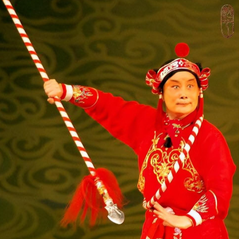 回顾京剧名家裴艳玲5岁登台9岁成名47岁再婚嫁给年迈恩师