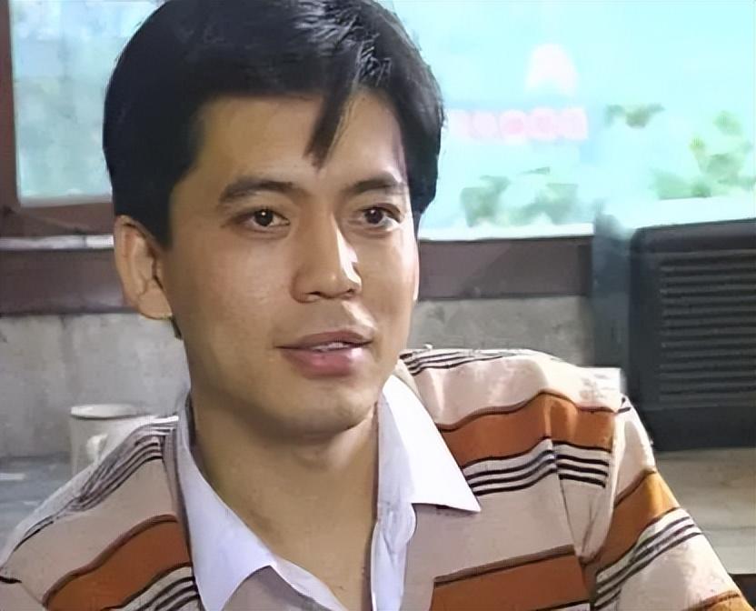 何政军父亲何绍宽,曾是元帅身边的三名卫士之一.