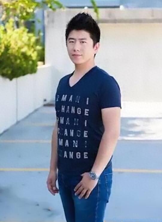 但是,过了一段时间,他发现儿子的身高还是不及同龄人,就连身形也比