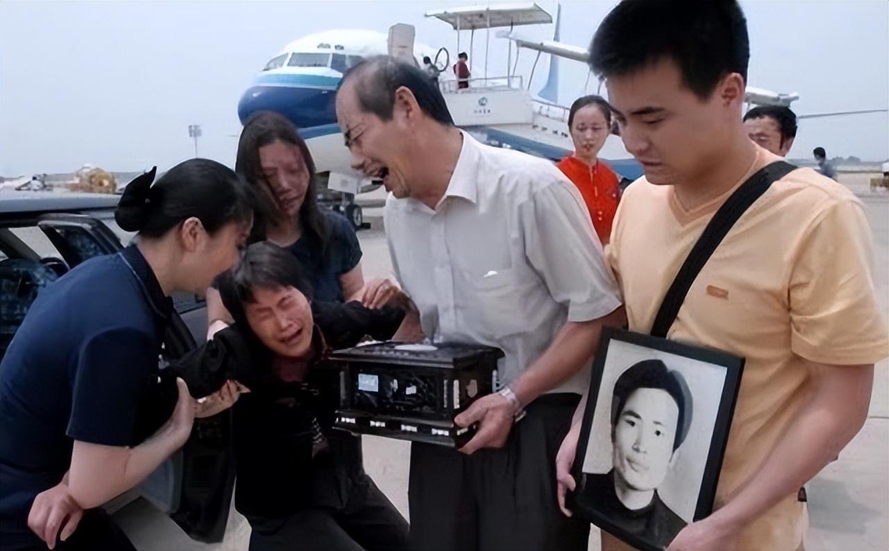 03年大学生因三无收容被害涉案人员全部判刑一项法规废除