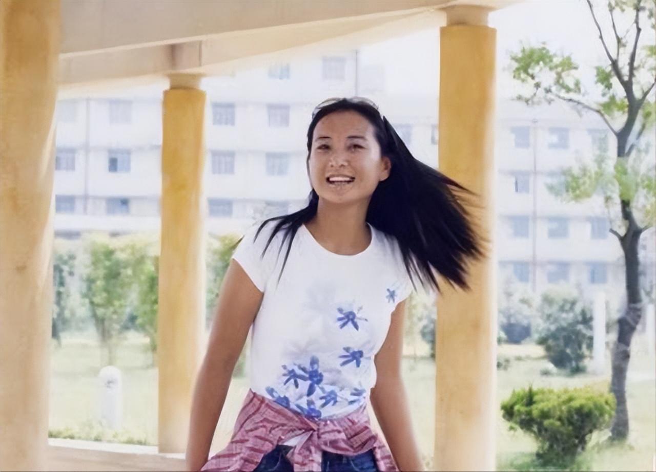 回顾贾玲父亲贾文田始终走不出丧妻之痛我对不起的是女儿贾丹