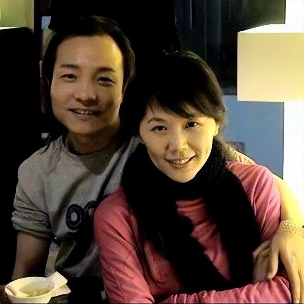 回顾臧天朔的悲哀生前向母亲忏悔死后妻子将80岁老母告上法庭