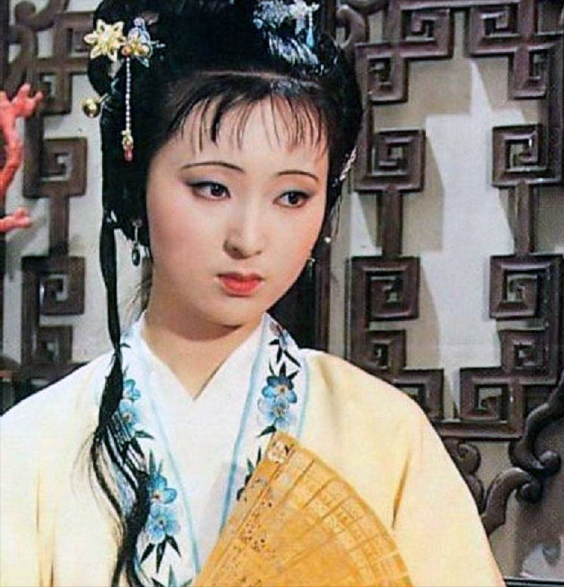 回顾红颜薄命陈晓旭凭林黛玉走红身价过亿剃度出家41岁去世