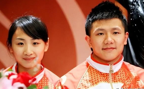 奥运冠军何雯娜:和陈一冰互撕,未婚先孕嫁编导,如今成人生赢家