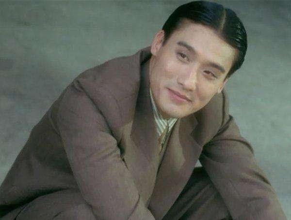 回顾梁家辉风光背后是对妻女的愧疚支持14岁女儿恋爱不怕吃亏