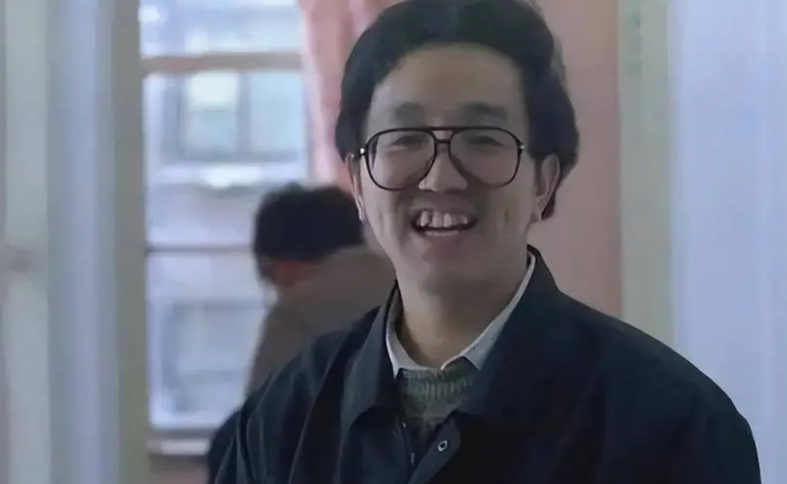 当然,刚出生的他不叫句号,而叫句兆杰.