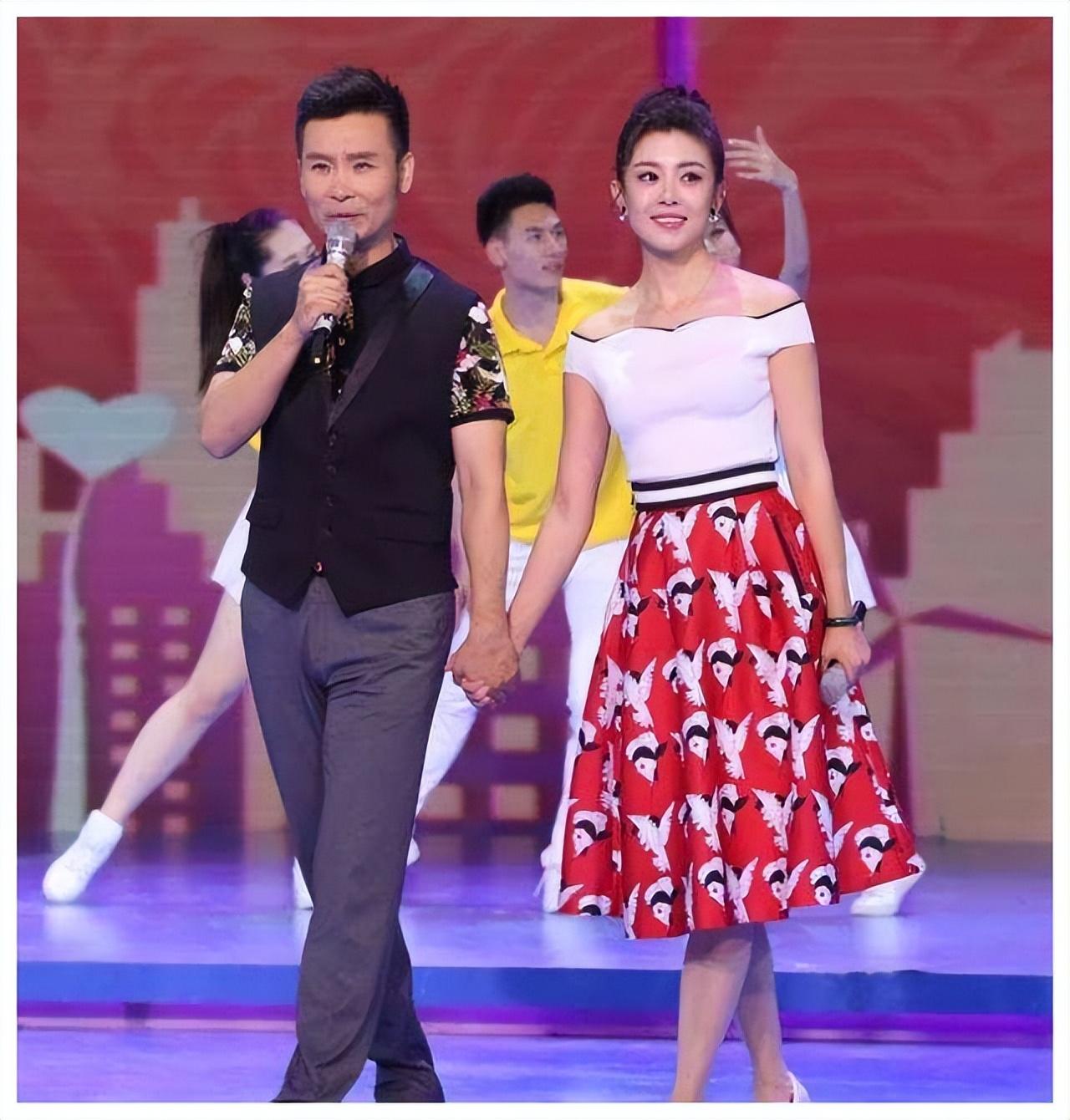 回顾刘和刚娶世界小姐在郊外租田让父母种家住八口人让他烦恼