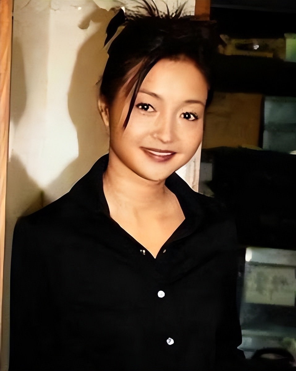 纪实最美郭襄2次拒绝黎明求爱正红时患上精神病如今怎样