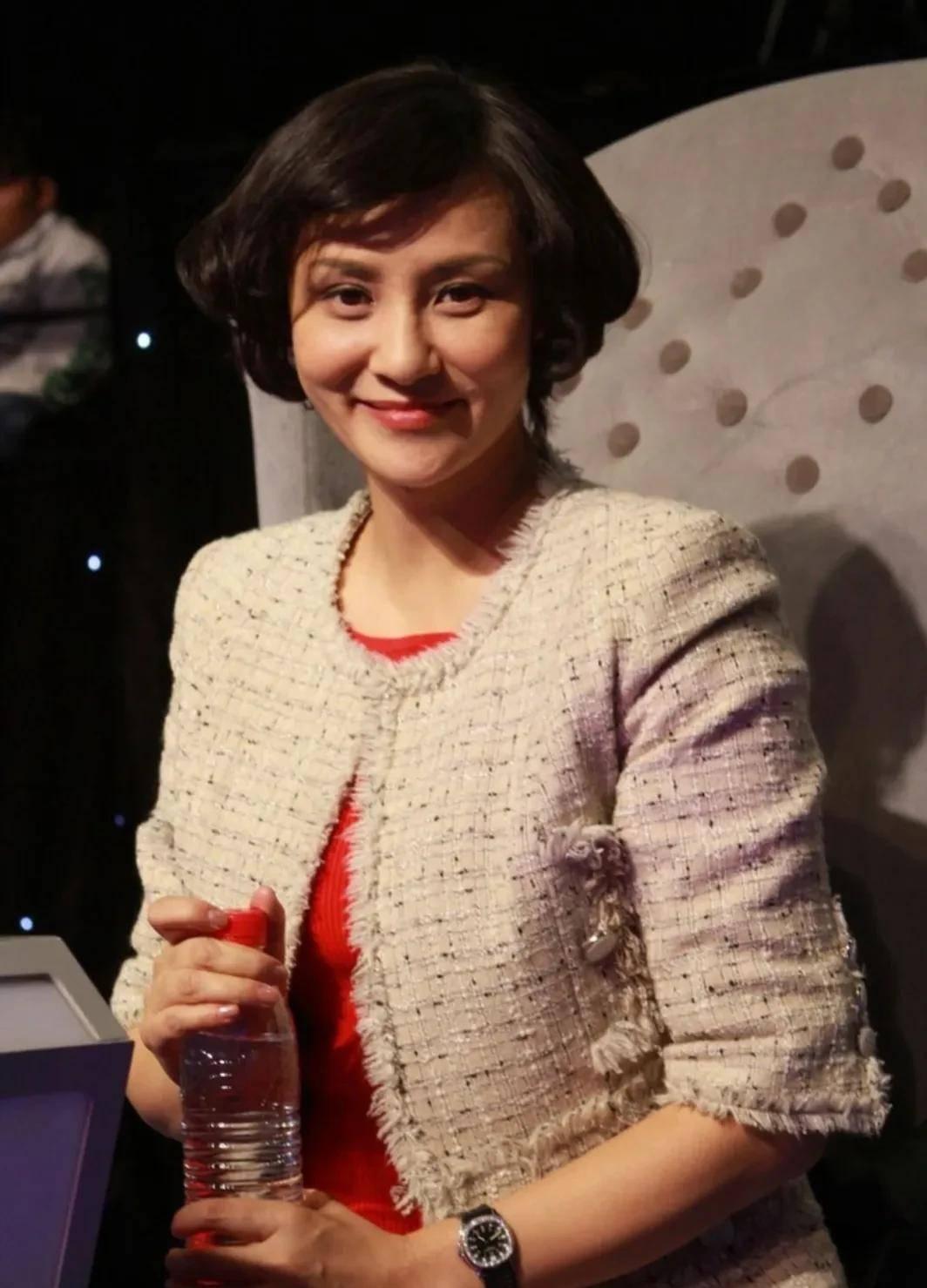 回顾奥运冠军高敏:退役移居美国,后遭前夫抛弃再婚,现状如何?