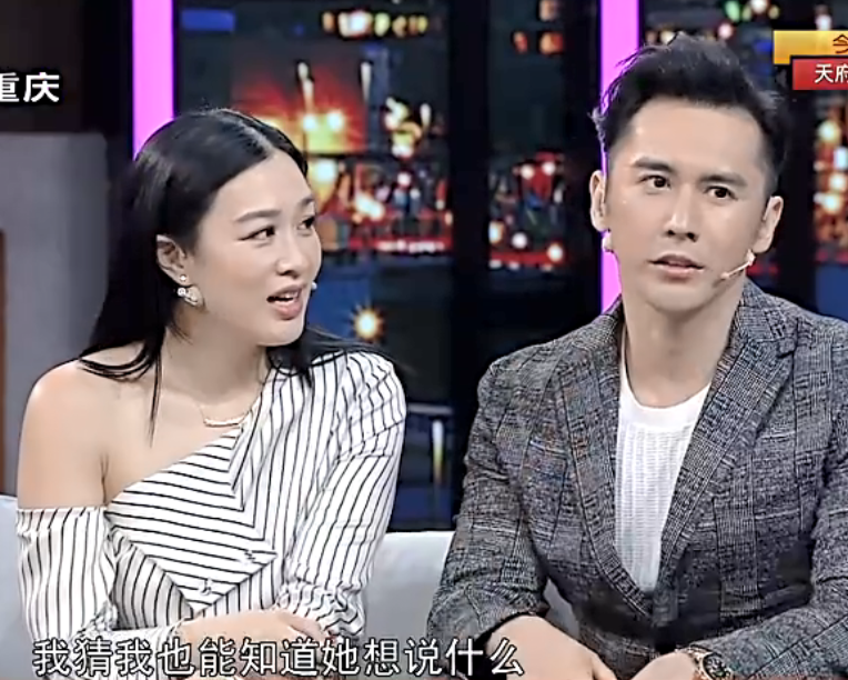回顾张伦硕娶大12岁钟丽缇与3继女没隔阂一家五口很幸福