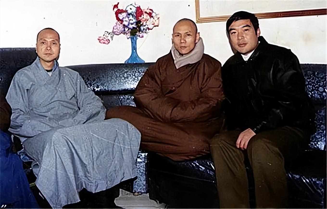 回顾霍元甲黄元申41岁出家留下妻子独自带娃16年现他怎样了