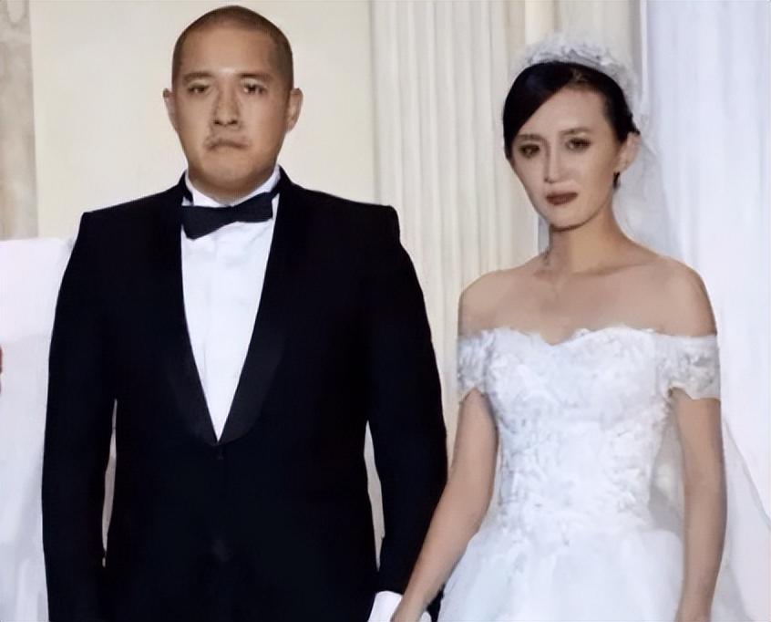 张丰毅与霍凡的婚礼图片