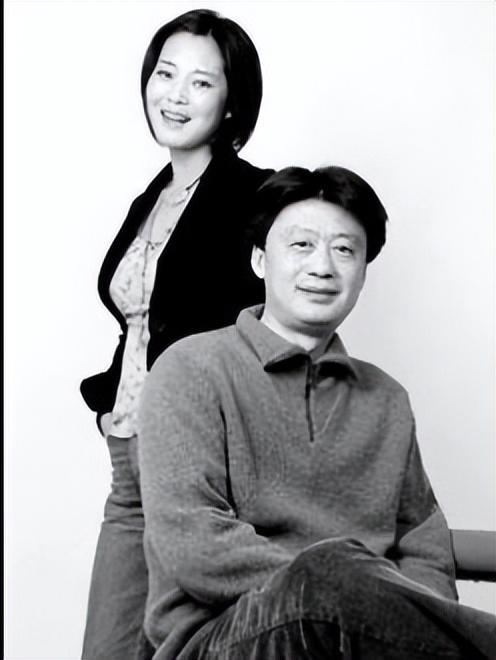 回顾王茜华二婚倒追导演丈夫被宠成宝前公婆懊恼错失了好儿媳