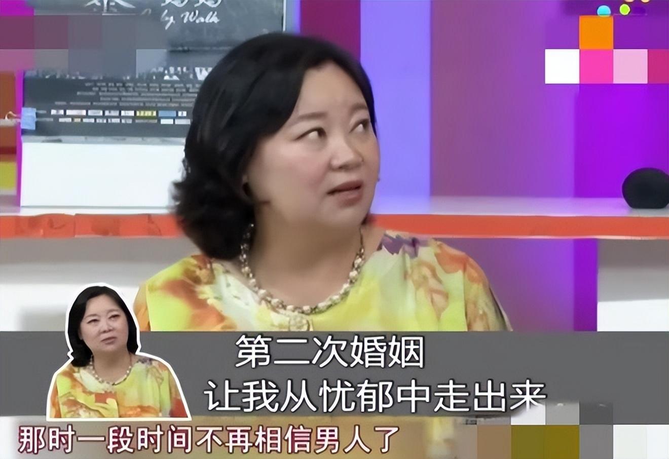 回顾方青卓结婚半年离婚二婚也想离的她被儿子一句话戳痛内心