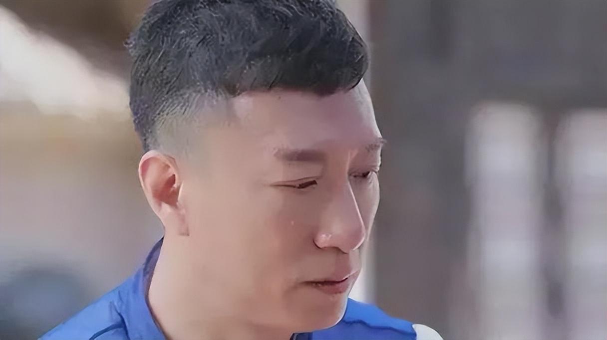 回顾孙红雷从无名走向有名后身陷移民风波如今53岁的他怎样了