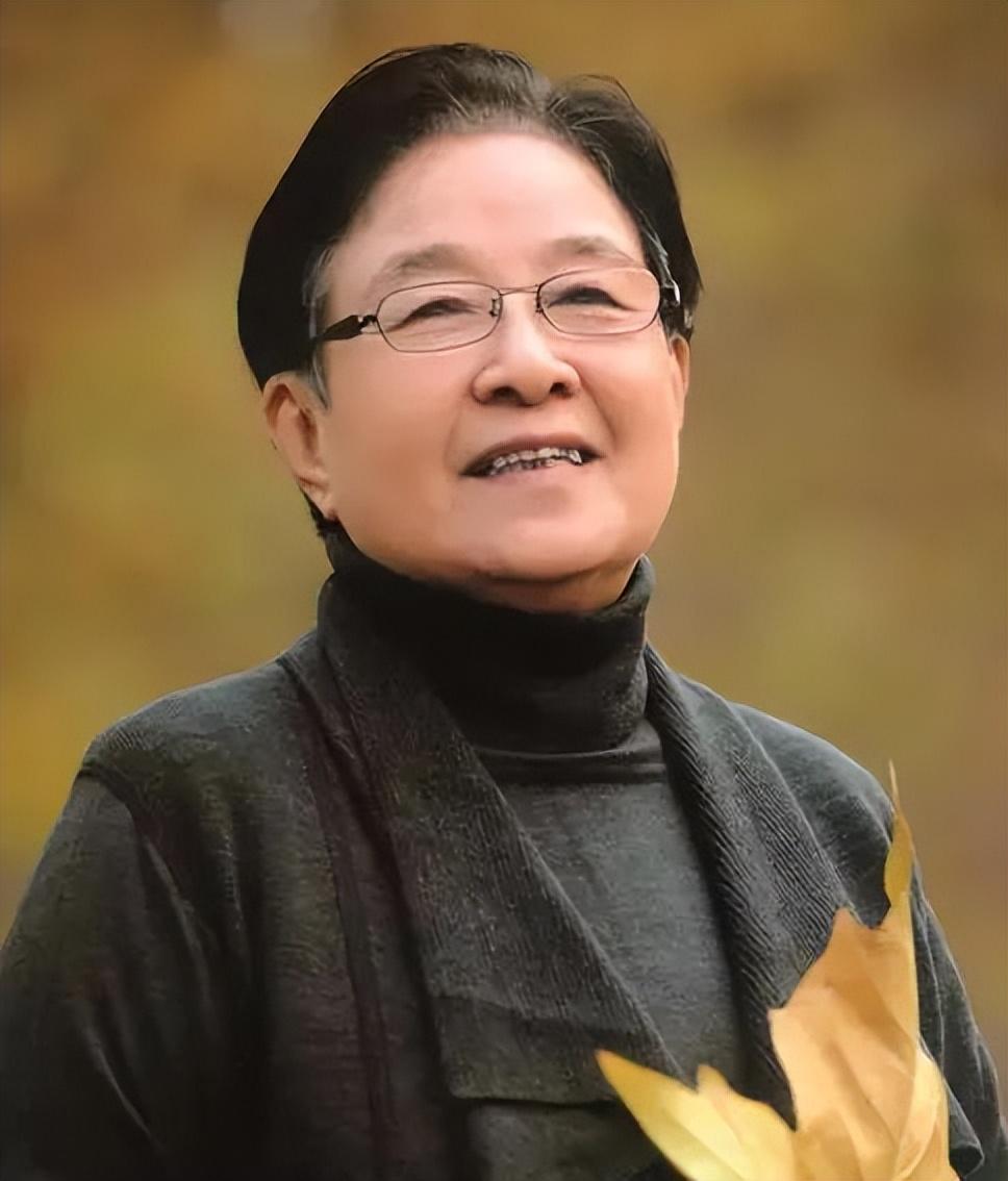 回顾作曲家谷建芬:我一生清贫创作歌曲无数,对丈夫和女儿有愧疚