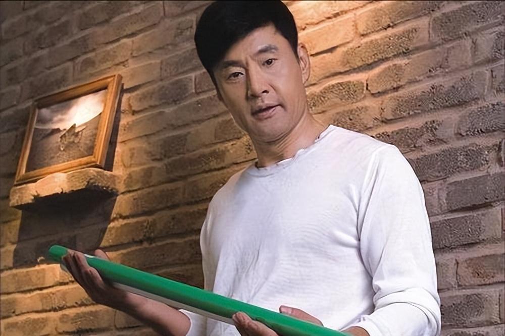 回顾于荣光一生洁身自好为何到了63岁妻子坚持要和他离婚