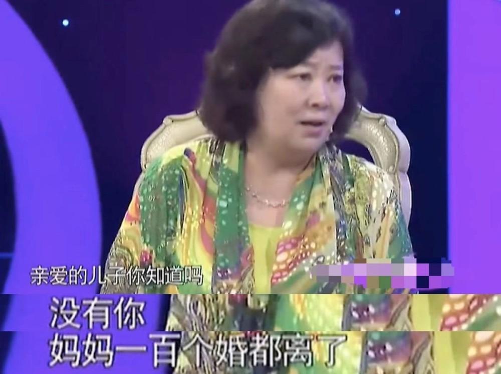 回顾方青卓结婚半年离婚二婚也想离的她被儿子一句话戳痛内心
