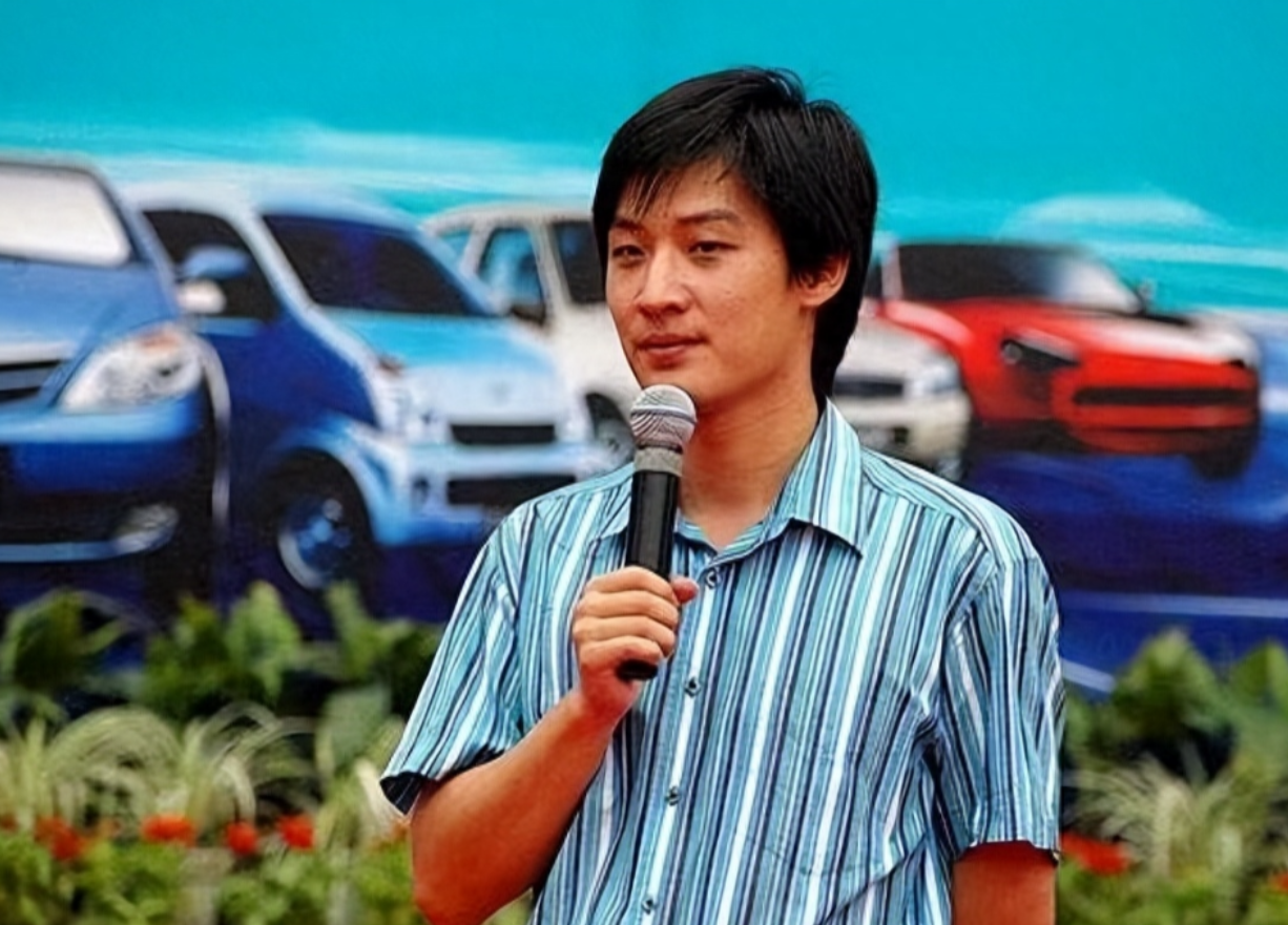 回顾央视主播舒冬每次节目中流泪都是真诚的如今儿子已5岁了