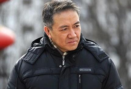 回顾李幼斌两任妻子是美女两儿子一个让他骄傲一个让他头疼