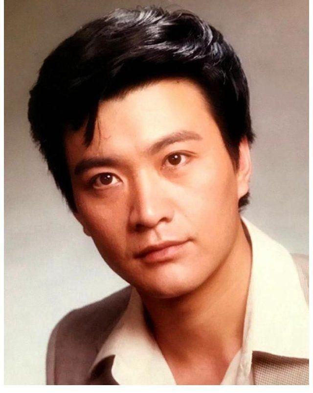 回顾周里京妻子意外离世是我一生之痛余生不会辜负小10岁的张巍