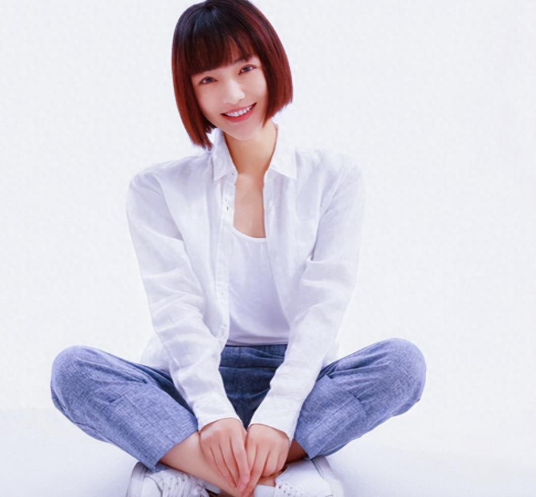 回顾央视主播舒冬每次节目中流泪都是真诚的如今儿子已5岁了