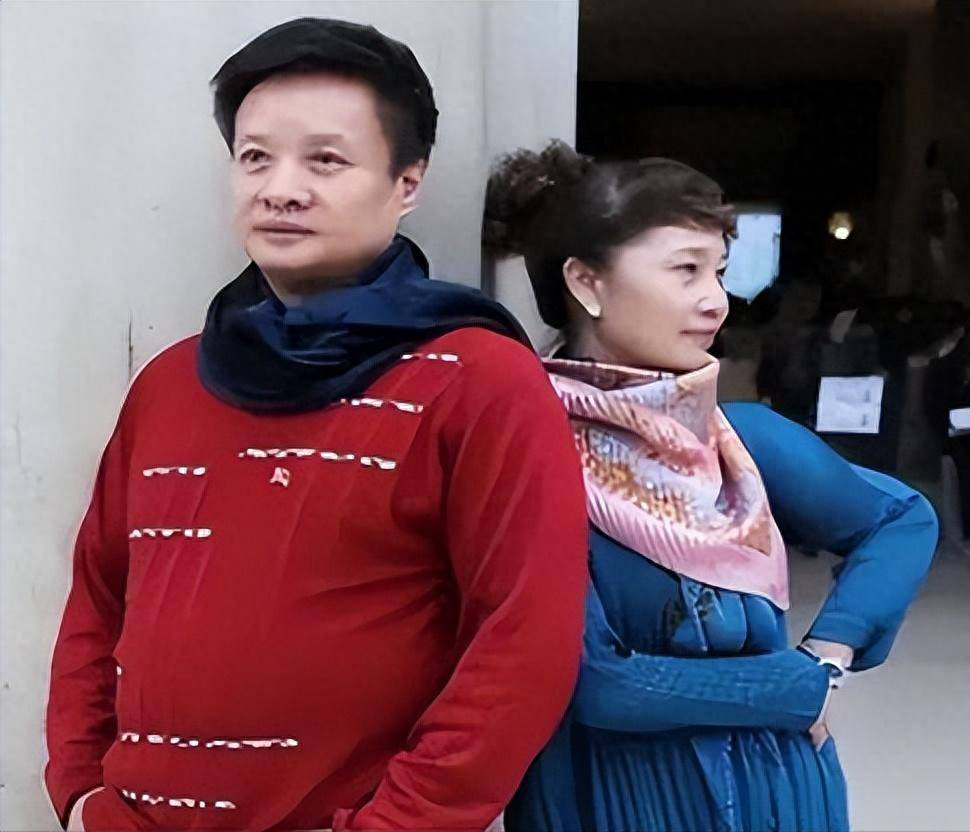 回顾阎维文陪妻子抗癌34年女儿不嫁豪门嫁名门现却疑似翻车