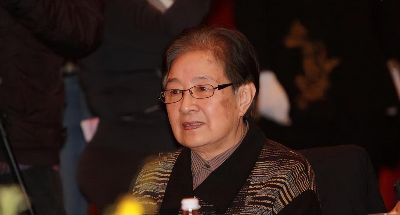 回顾作曲家谷建芬:我一生清贫创作歌曲无数,对丈夫和女儿有愧疚