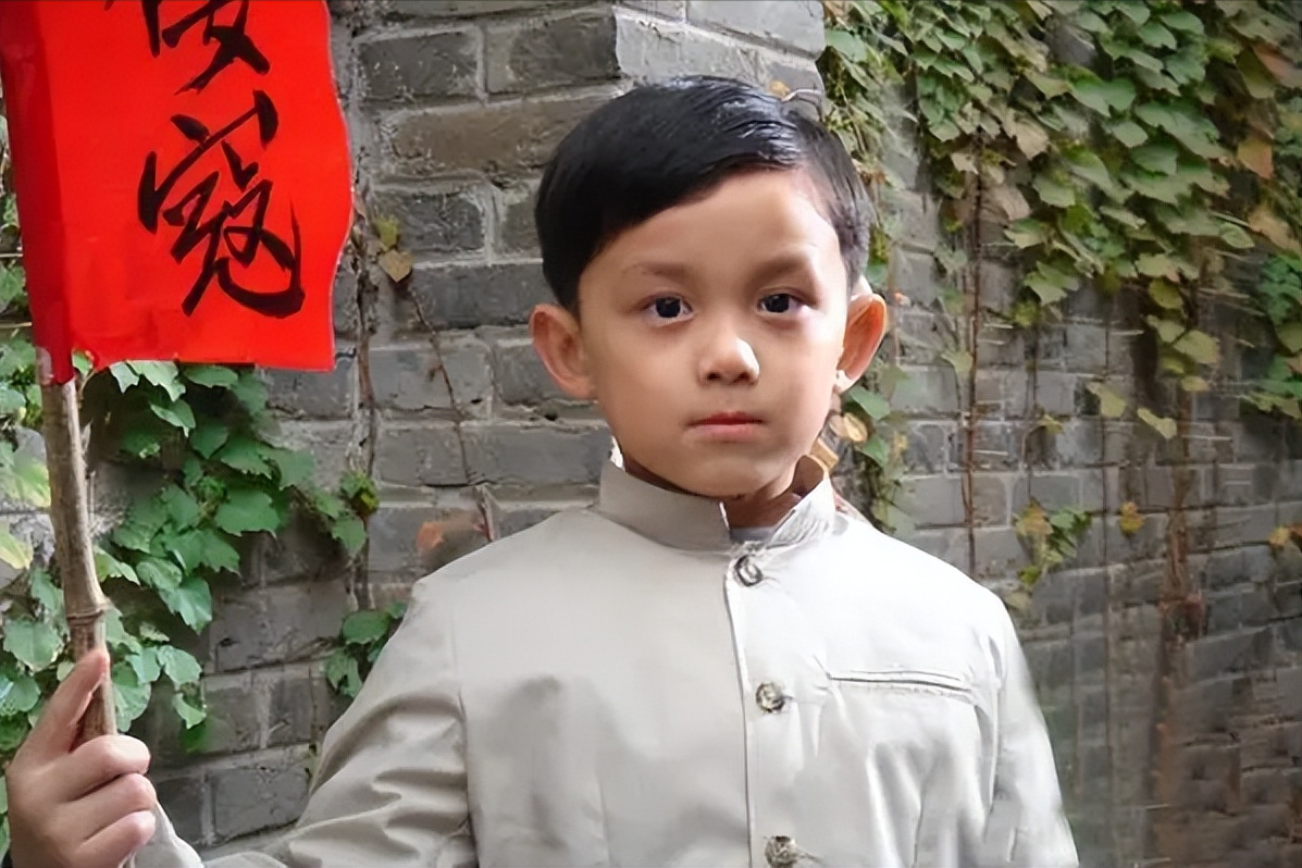 殊不知70后,80后也有属于自己的一代童星,甚至被称为"国民女儿",她就