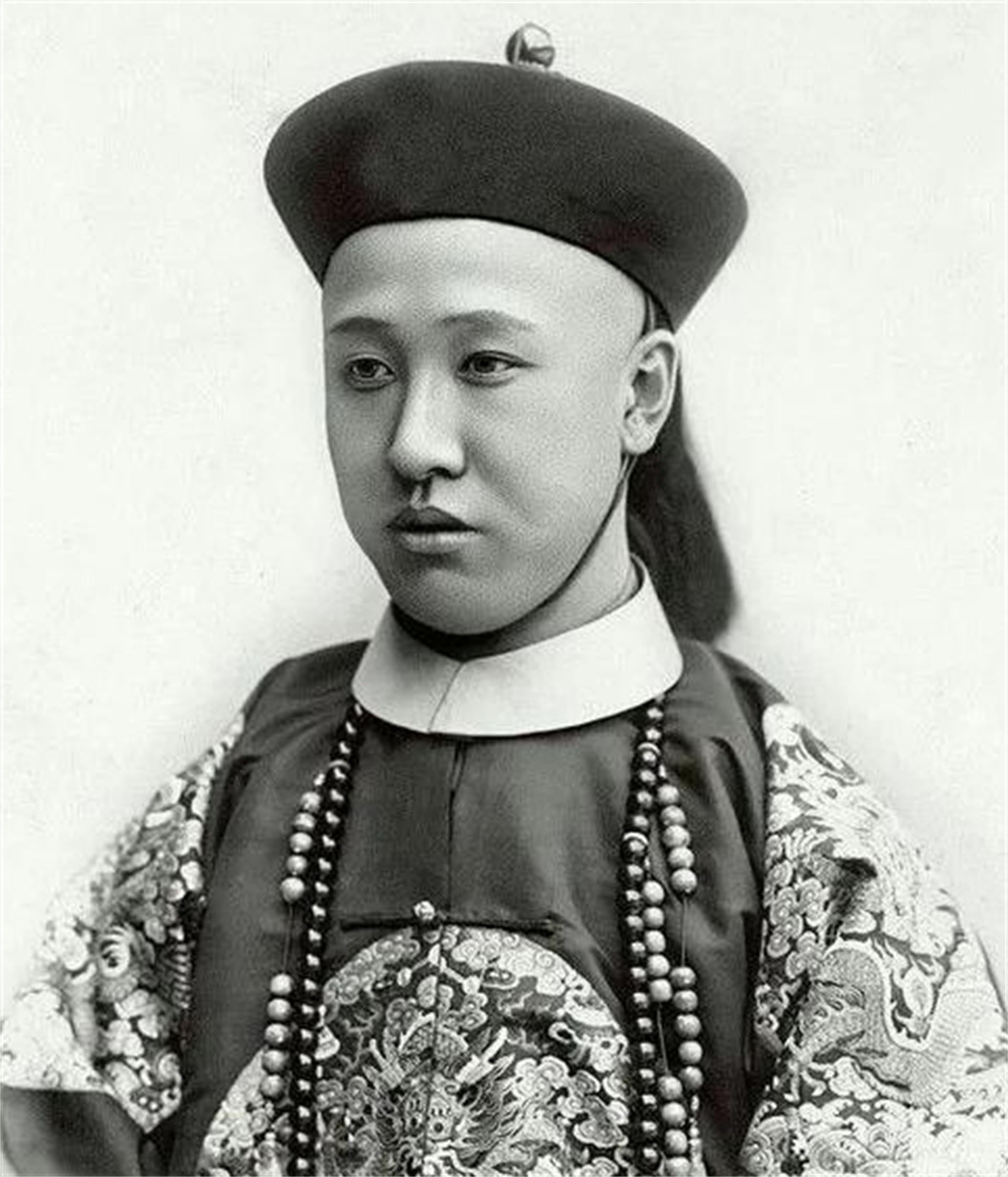 晚清王爷把38个孩子送往国外,告诫:不许做中国子民,结果如何?