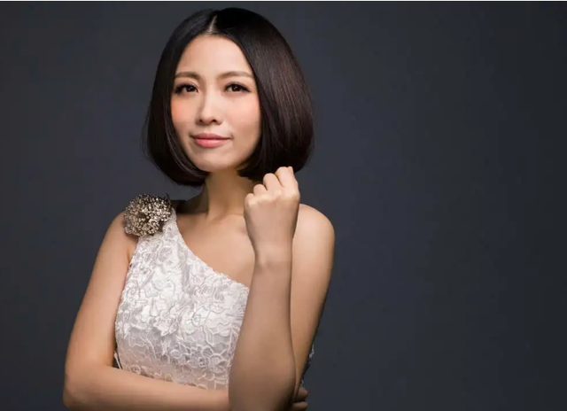 回顾姚贝娜33岁去世捐献了眼角膜生前为何拒绝再做化疗