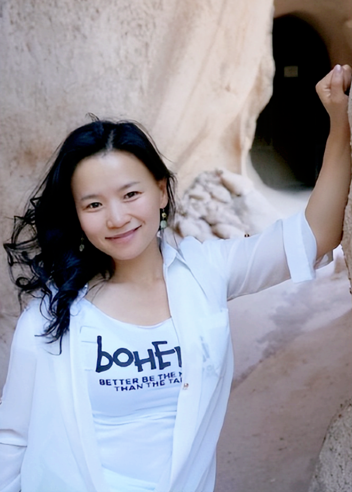 回顾成蕾藏身央视二十年因口误暴露间谍身份结局大快人心